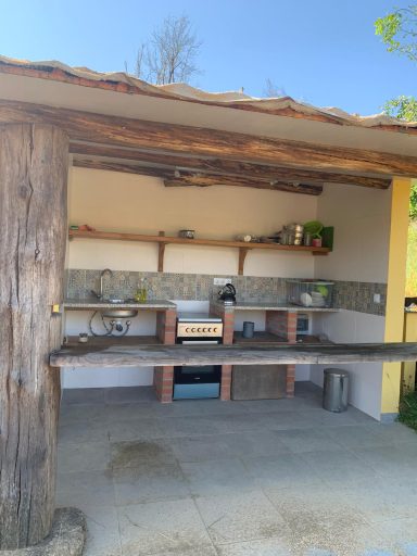 Outdoor Kitchen